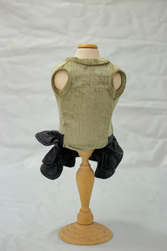 Vestido Verde Mini Saia Couro para cachorro e gato - Estilo de Vida Pet