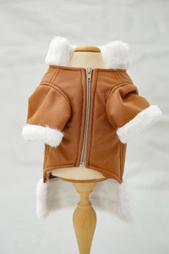 Jaqueta Caramelo com Pelúcia para cachorro e gato na internet