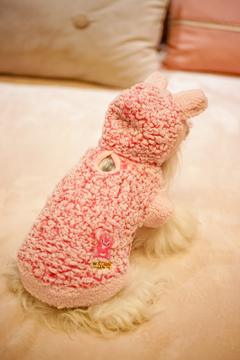 Casaco Teddy Rosa com Capuz de Orelhinhas para cachorro e gato