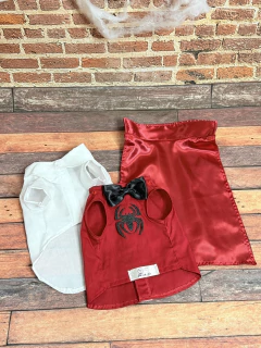 Camisa Halloween Drácula para cachorro e gato na internet