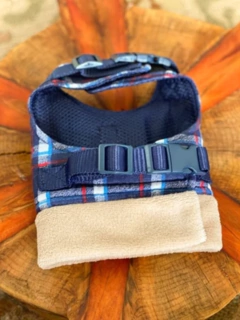 Peitoral Xadrez Azul Malloo para cachorro e gato - TAM M - comprar online