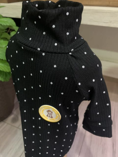 Camiseta Canelada Bolinha Preta para cachorro e gato - comprar online