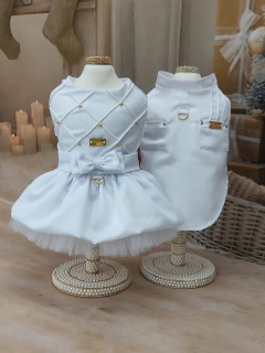 Camisa Ano Novo Encanto Branca para cachorro e gato na internet