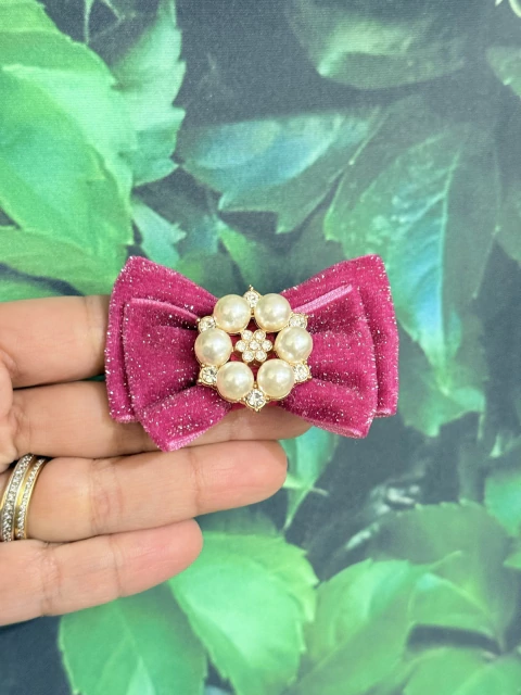 Laço Festa Rosa Aplique em Pérolas para cachorro e gato