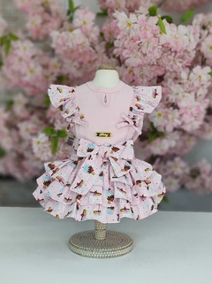 Vestido Babados Milk Shake Rosa para cachorro e gato na internet