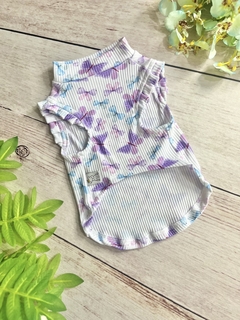 Camiseta Regatinha Borboletas Lilás para cachorro e gato na internet