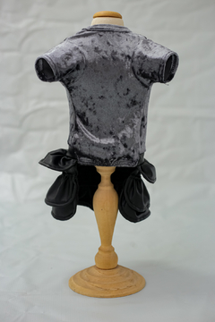 Vestido Cinza Mini Saia Couro para cachorro e gato - Estilo de Vida Pet