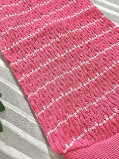 Blusa de Tricô Floquinho Rosa Chiclete para cachorro e gato - comprar online