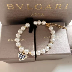 Gargantilha em Pérolas Laço para cachorro e gato - comprar online