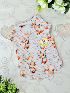 Camiseta Regatinha Raposinha Off White para cachorro e gato