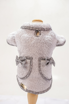 Casaco Pele de Urso Lacinhos Cinza para cachorro e gato - Estilo de Vida Pet