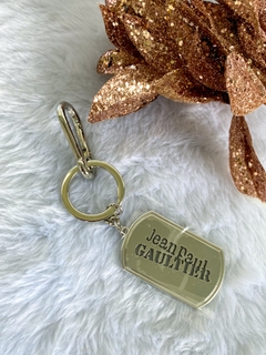 Chaveiro Jean Paul Gaultier medalha