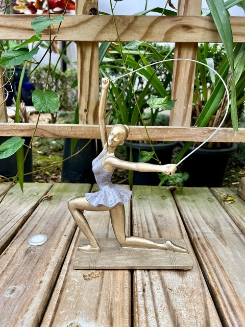 Escultura Bailarina Laís - comprar online