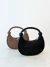 Bolsa oval de couro 