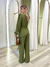 conjunto blusa ombro só e calça pantalona verde