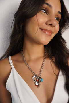 Colar Boho na internet