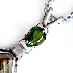 Dije turmalina verde facetada y en matriz de cuarzo - Ser Mineral Accesorios 