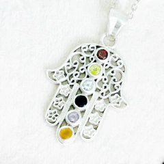Mano de Hamsa con piedras facetadas - tienda online