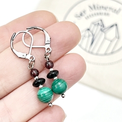 CONJUNTO Pulsera + aritos + collar de malaquita y granate en internet