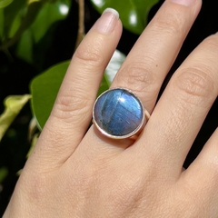 Anillo Labradorita azul redondo - tienda online