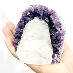 Drusa de amatista obispo con calcita - comprar online