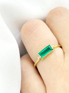 Anillo de ORO y Esmeralda colombiana - tienda online