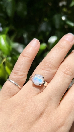 Anillo de adularia facetada en internet