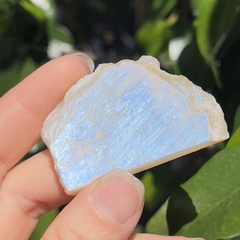 Laja de Adularia, piedra de la luna (C) en internet