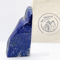 Monolito de Lapislazuli (C) en internet