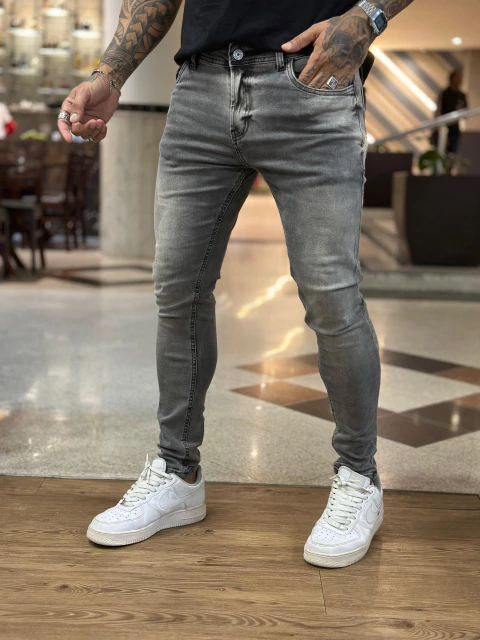 Calça Super Skinny Cinza Básica REF:9031