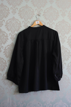 SHIRU NEGRA CAMISA - comprar online