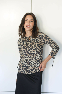 ANIMAL PRINT REMERA