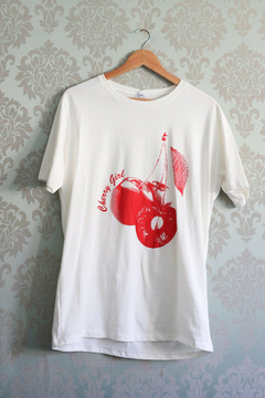 CHERRY NATURAL REMERA