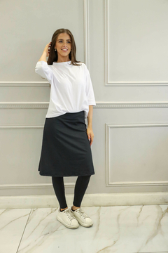 FITNESS NEGRA POLLERA CON CALZA - comprar online