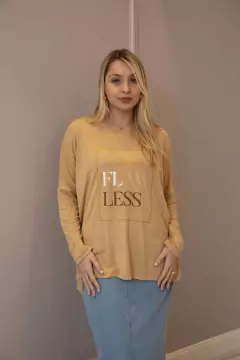 FLAW REMERA CAMEL en internet