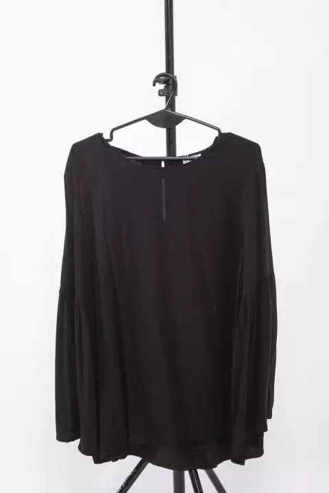 DELFI NEGRO BLUSA