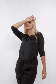 ADI NEGRA REMERA - comprar online