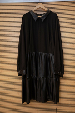 DEBI VESTIDO ECO CUERO NEGRO