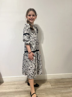 SHEINA BLANCO Y NEGRO VESTIDO NENA