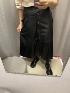ALICE NEGRO ECO CUERO POLLERA - Orlibbi
