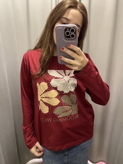 BLOOMING BORDO REMERA - tienda online