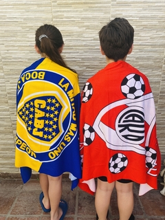 TOALLON PERSONAJES /FUTBOL INFANTIL - tienda online