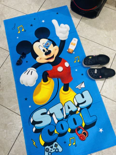 TOALLON PERSONAJES /FUTBOL INFANTIL