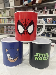 TAZA MELAMINA BOB ESPONJA / STICH/PATO - mayoristaserma
