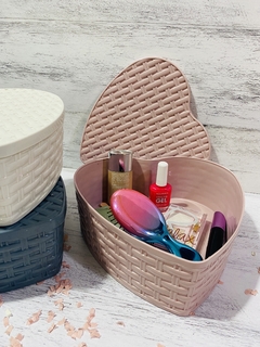 CAJA PLÁSTICA CORAZÓN CON TAPA