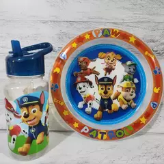 BLISTER PLATO + BOTELLA STRAW TOP PERSONAJES en internet