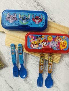 SET DE CUBIERTOS PLASTICOS EN BOX PERSONAJES - tienda online