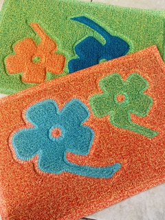 ALFOMBRA DE BAÑO ENGOMADA - mayoristaserma