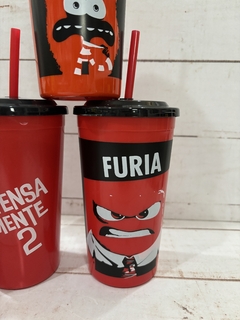 Imagen de VASO CON TAPA Y SORBETE INTENSAMENTE