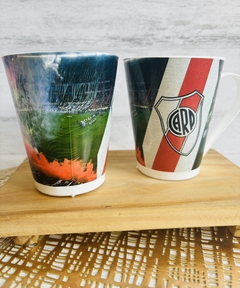 TAZA CÓNICA PLÁSTICA FÚTBOL - mayoristaserma